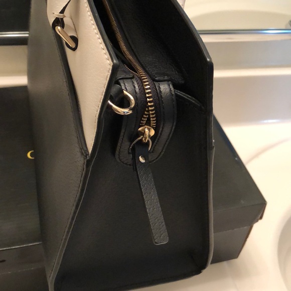 Brand new Kate Spade Purse - Picture 2 of 5